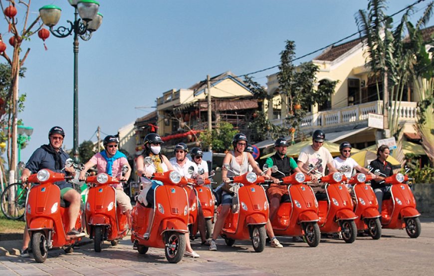 Private tour: Hoi An Evening Foodie Tour By Electric Scooter